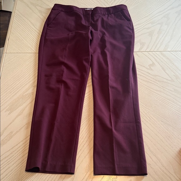 New York & Company Pants - New York & Company Maroon Trousers 🍀